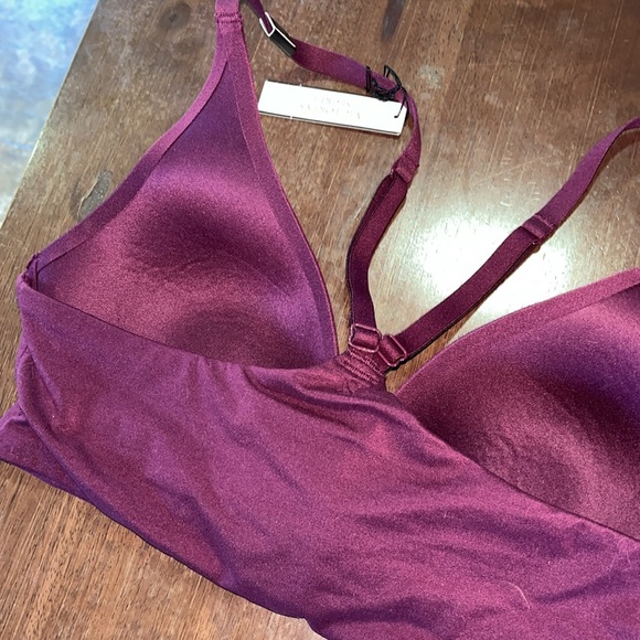 Victorias Secret 3 piece Bra Set - Picture 5 of 7